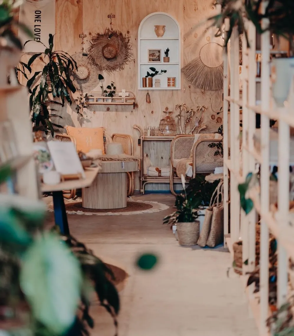 Cultural Experiences on Phillip Island: Art, Music, and Local Traditions